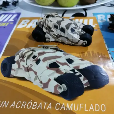 Modelo de Batimóvil The Dark Knight coleccionable - miniatura 4