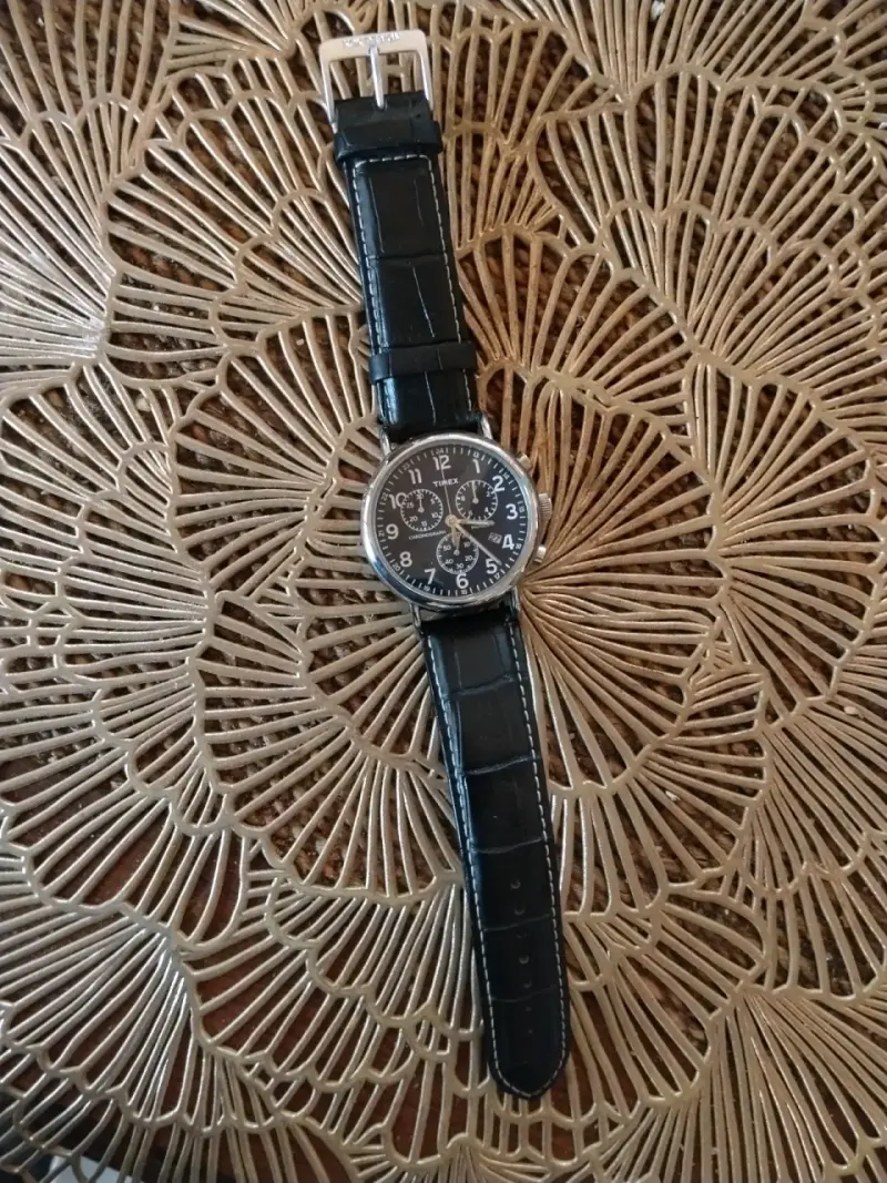 Reloj Timex cronógrafo con correa de cuero negro - 4