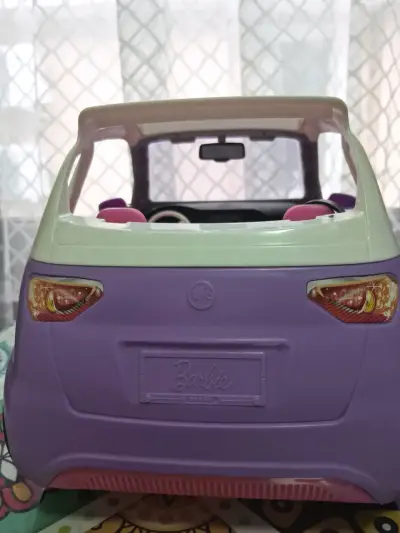 Auto de juguete convertible Barbie morado - miniatura 4