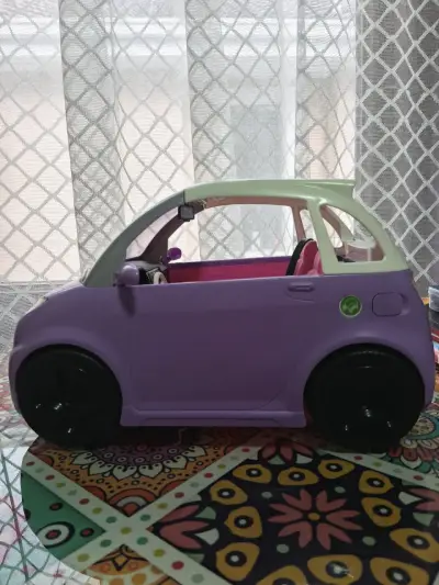 Auto de juguete convertible Barbie morado - miniatura 9
