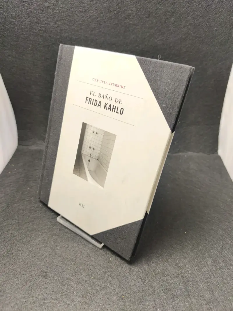 Libro 'El Baño de Frida Kahlo' de Graciela Iturbide - 3