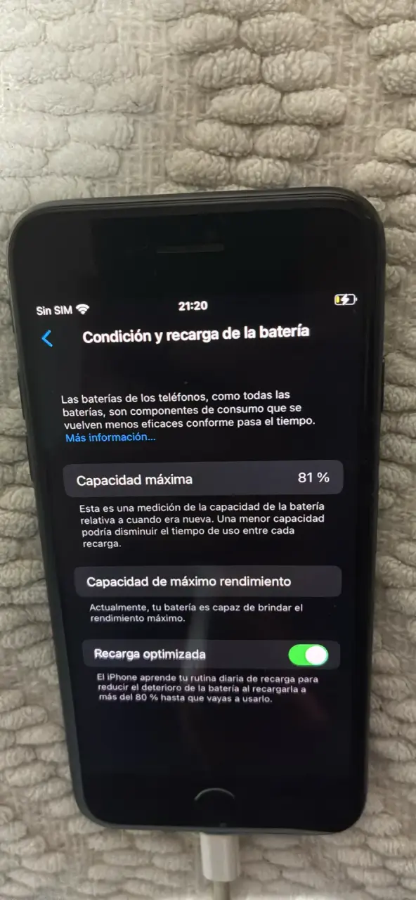 Smartphone con pantalla táctil en buen estado - 5