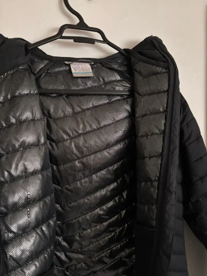 Parka acolchada negra Columbia con capucha - 3