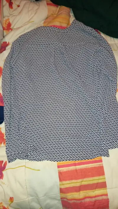 Blusa estampada Cklass manga larga - miniatura 2