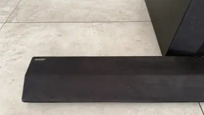 Barra de sonido Sony con subwoofer - miniatura 1