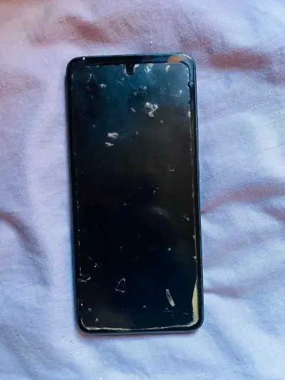Smartphone Oppo con cámara avanzada - miniatura 1