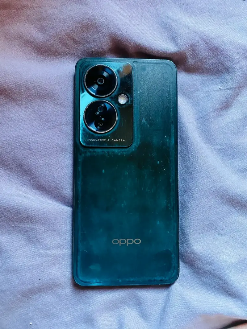 Smartphone Oppo con cámara avanzada - 2