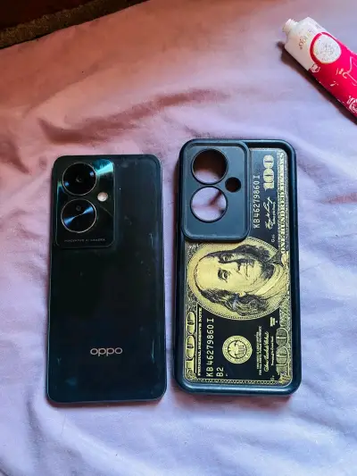 Smartphone Oppo con cámara avanzada - miniatura 3
