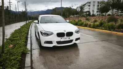 BMW 116i Sport M - miniatura 1