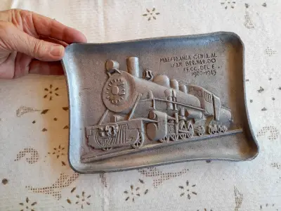 TREN FERROCARRILES DE CHILE LOCOMOTORA 1945 - miniatura 3