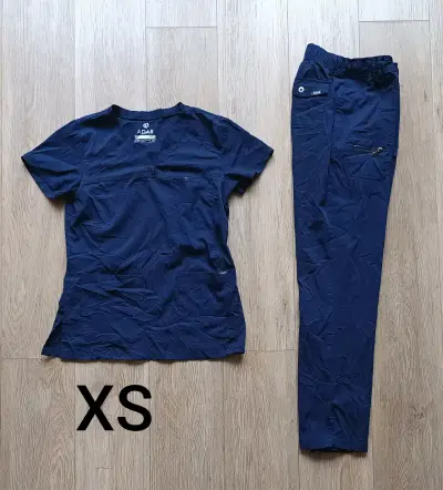 Uniformes Clínico Reciclados talla Xs oferta 2x25 - miniatura 3