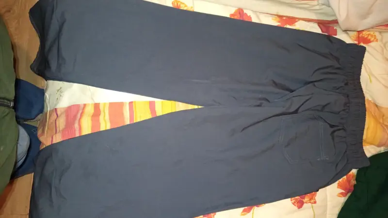 Preguntar por  lote de ropa tengo más variedad - 3