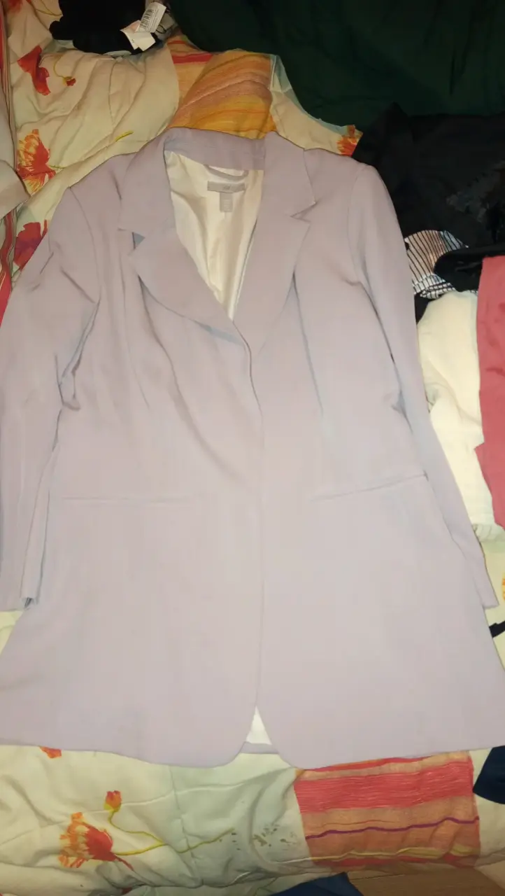 Preguntar por  lote de ropa tengo más variedad - 6