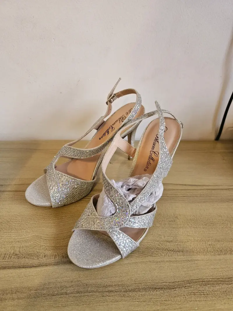Sandalias de tacón plateadas brillantes para mujer - 2