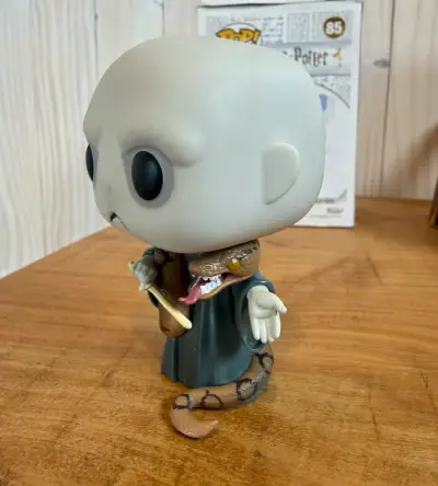 Figura Funko Pop Lord Voldemort Harry Potter - miniatura 3