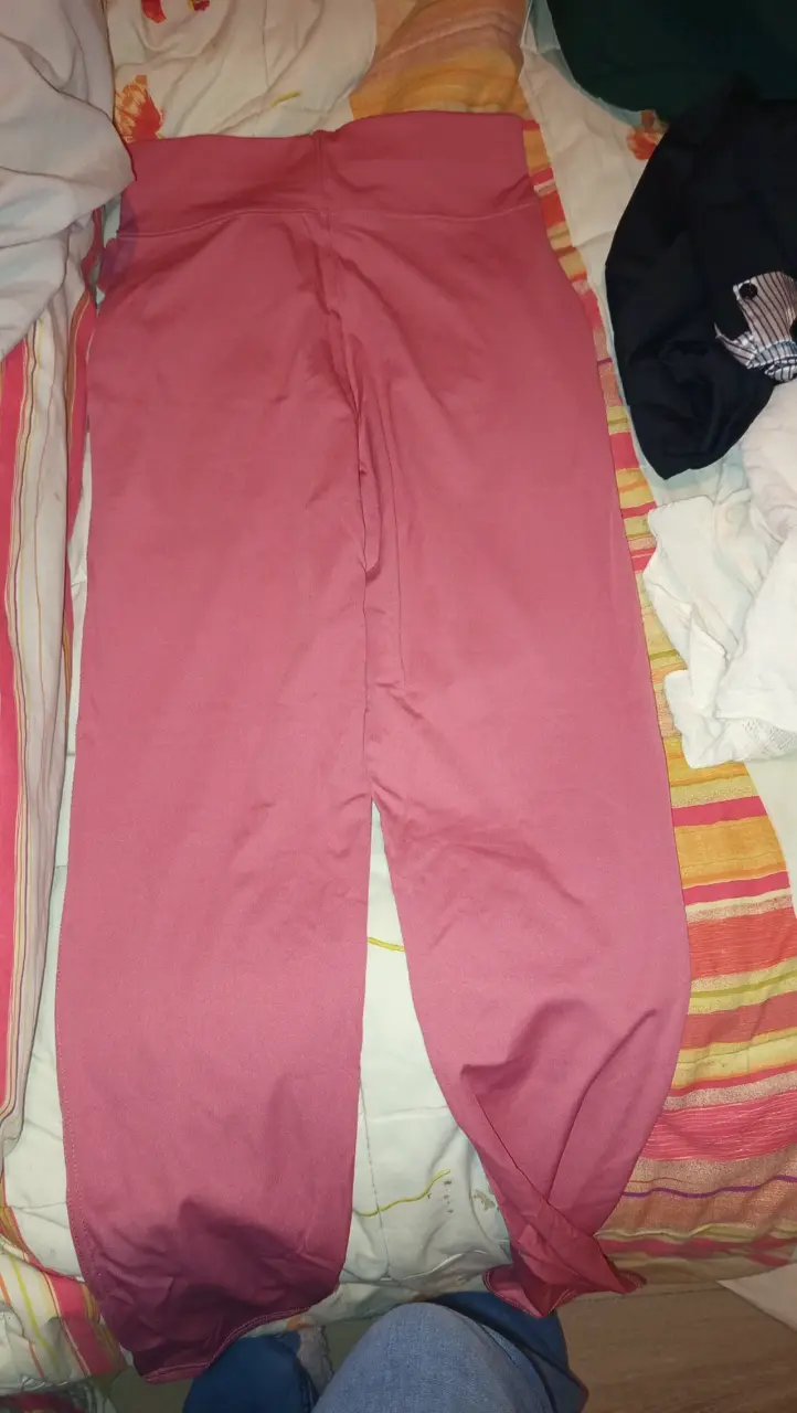Pantalones deportivos rosados para mujer