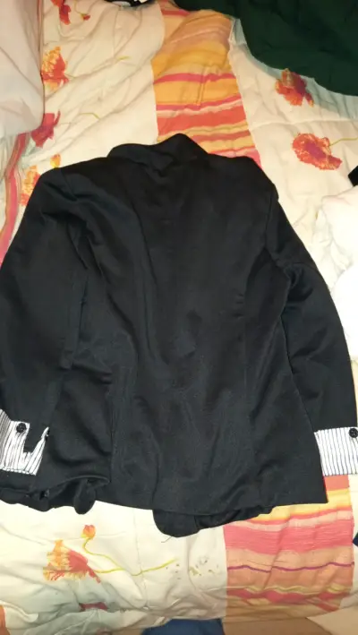 Blazer negro elegante para mujer - miniatura 2