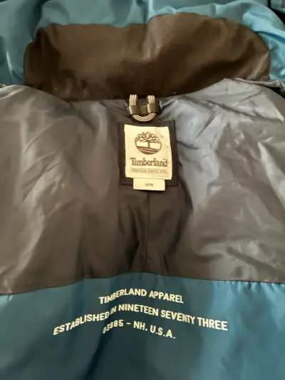 Chaqueta de invierno Timberland azul con capucha - miniatura 2