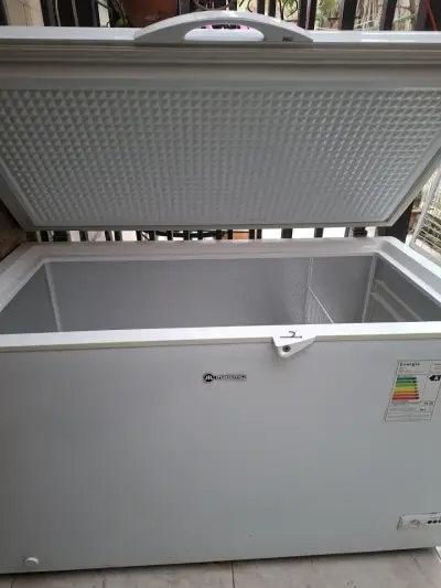 Congelador horizontal Mademsa en buen estado - miniatura 2