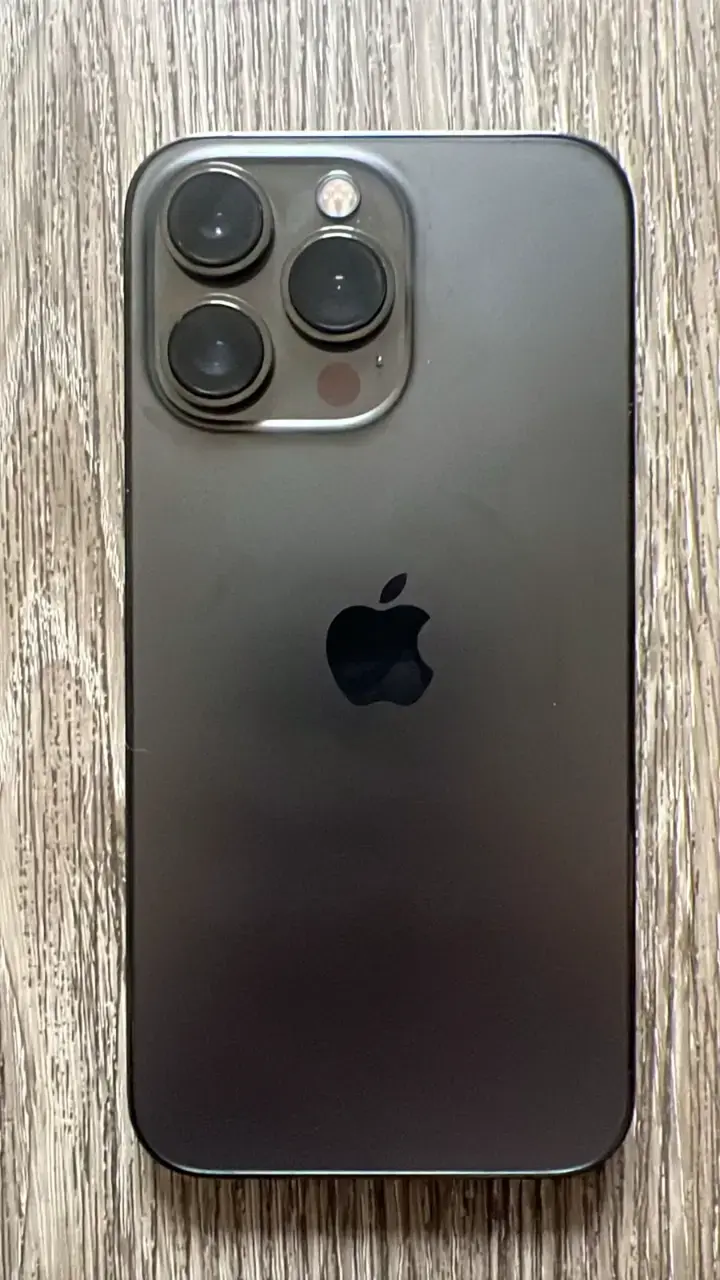 iPhone en buen estado con pantalla grande - 2