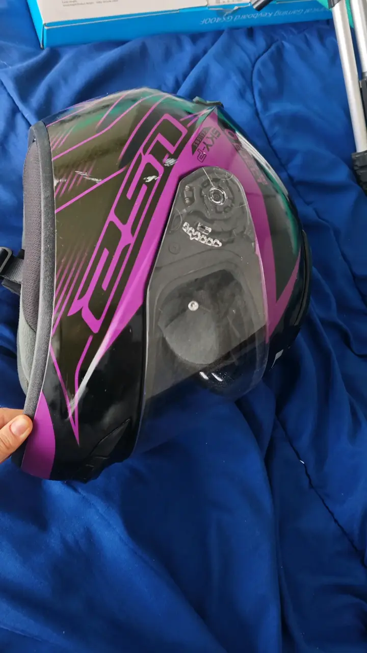 Casco de moto LS2 negro y morado talla M - 4