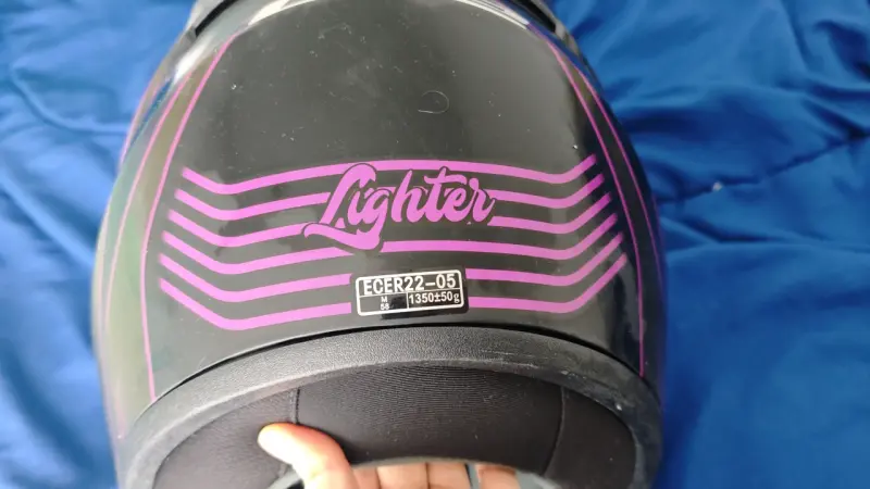 Casco de moto LS2 negro y morado talla M - 5