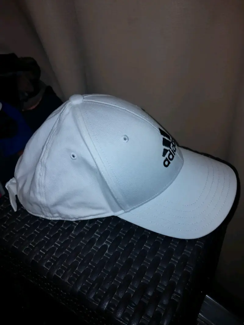 Gorra blanca Adidas nueva - 4