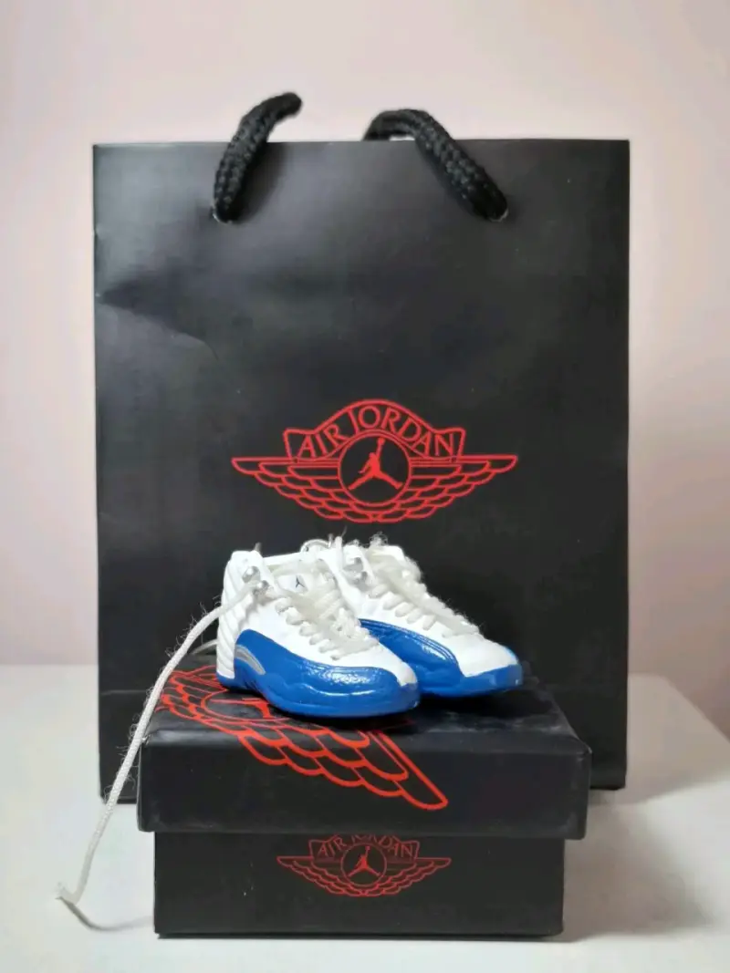 Llavero 3D Jordan Retro - 4