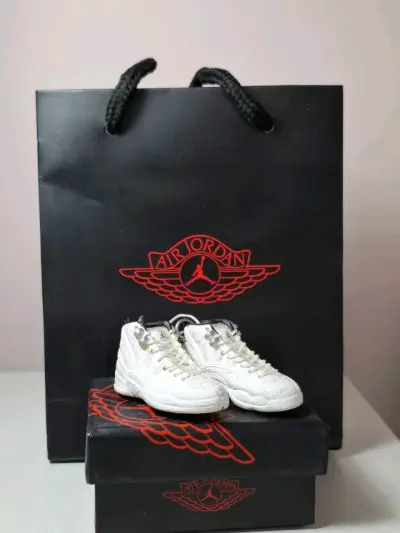 Llavero 3D Jordan Retro - miniatura 6