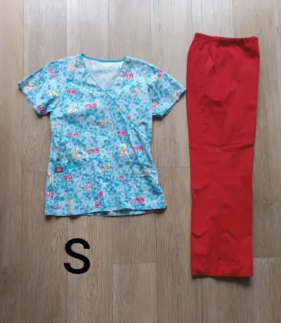 Uniformes médicos de 2da talla S oferta 2 x 20mil - miniatura 2