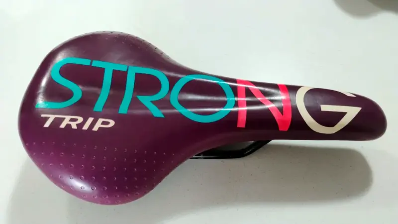 Asiento de bicicleta Strong Trip morado - 1