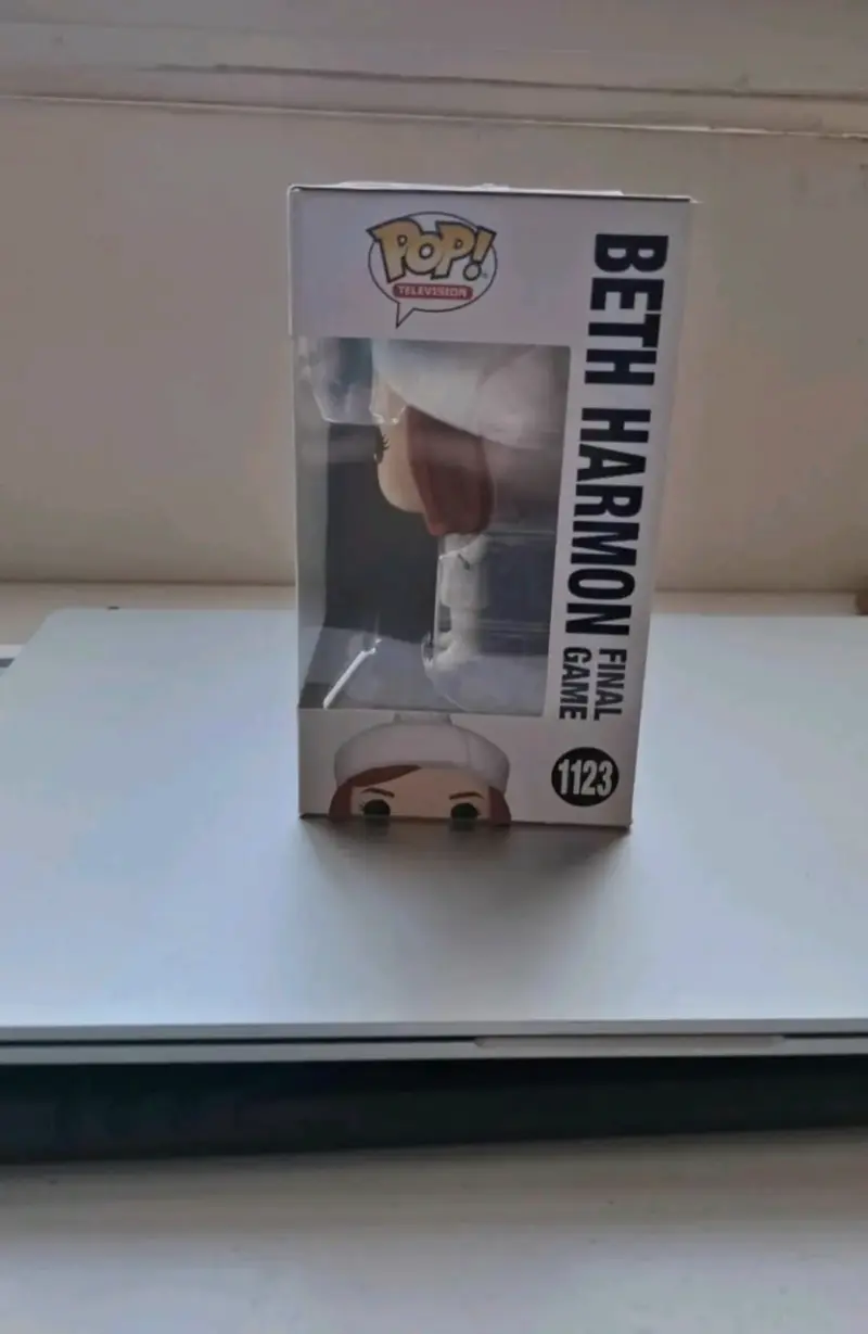 Figura Funko Pop Beth Harmon The Queen's Gambit - 2
