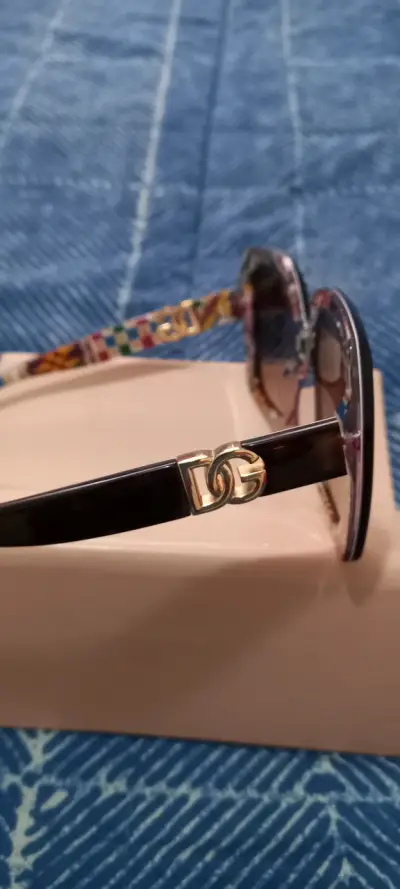 Gafas de sol Dolce & Gabbana con diseño colorido - miniatura 2