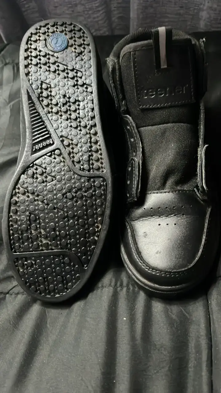 Zapatillas negras de cuero para hombre - 2