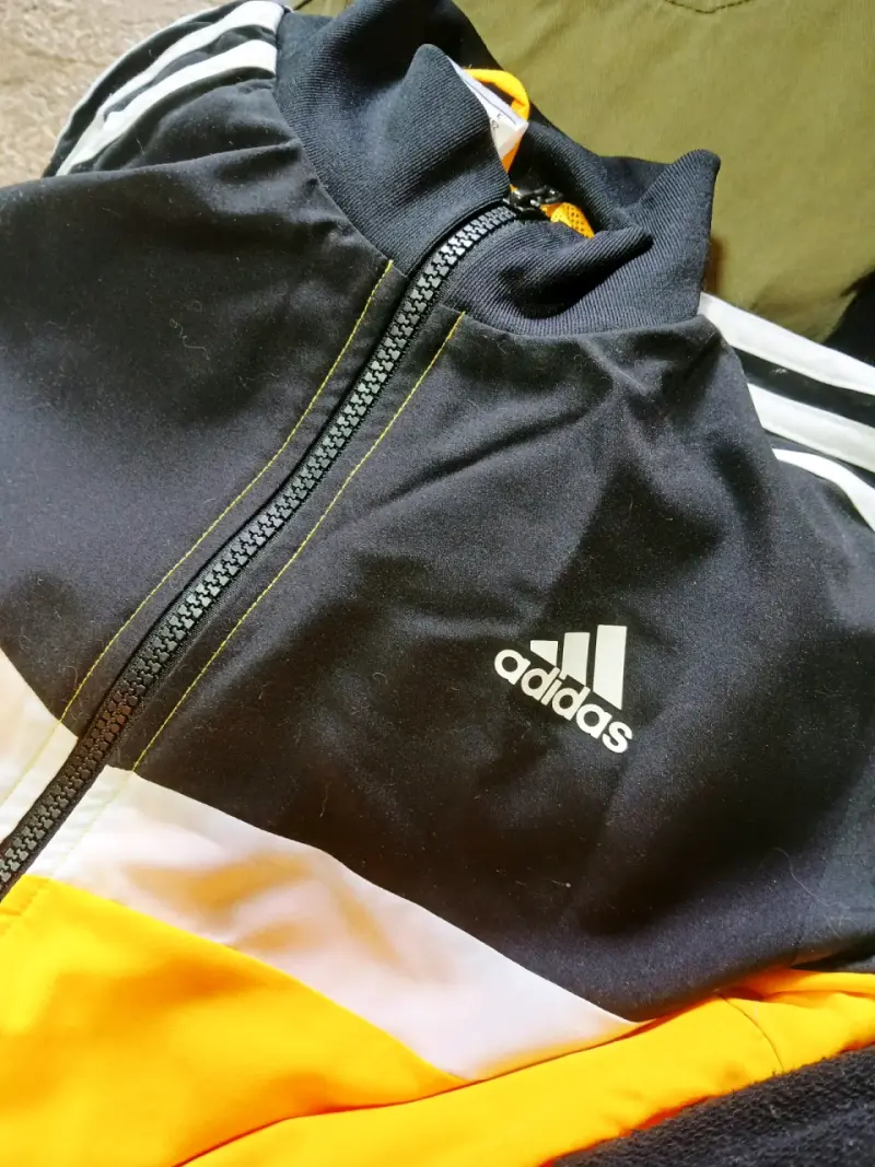 Chaqueta deportiva Adidas para niños, talla 11/12 - 4