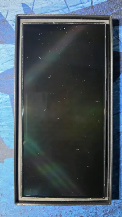 Samsung Galaxy S24 Ultra con caja - miniatura 3
