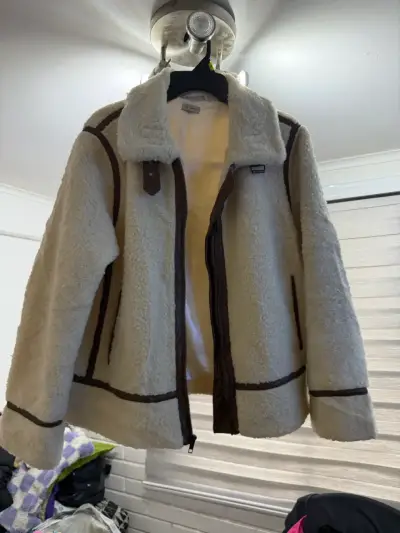 Chaqueta aviadora con detalles marrones - miniatura 1
