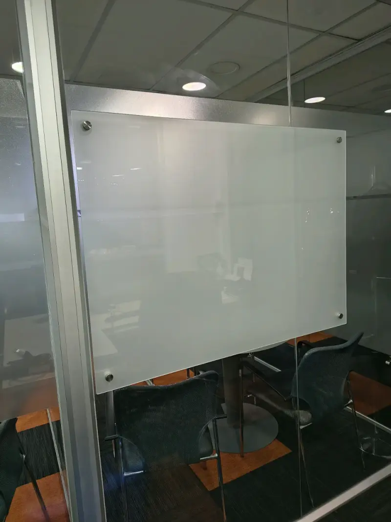 Pizarra de vidrio para oficina o sala de reuniones - 2