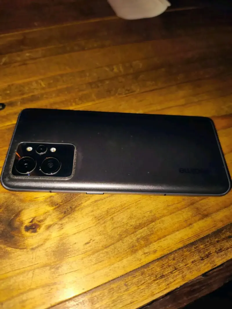 Realme 2 gt2 pro 256 gigas 12 ram - 4