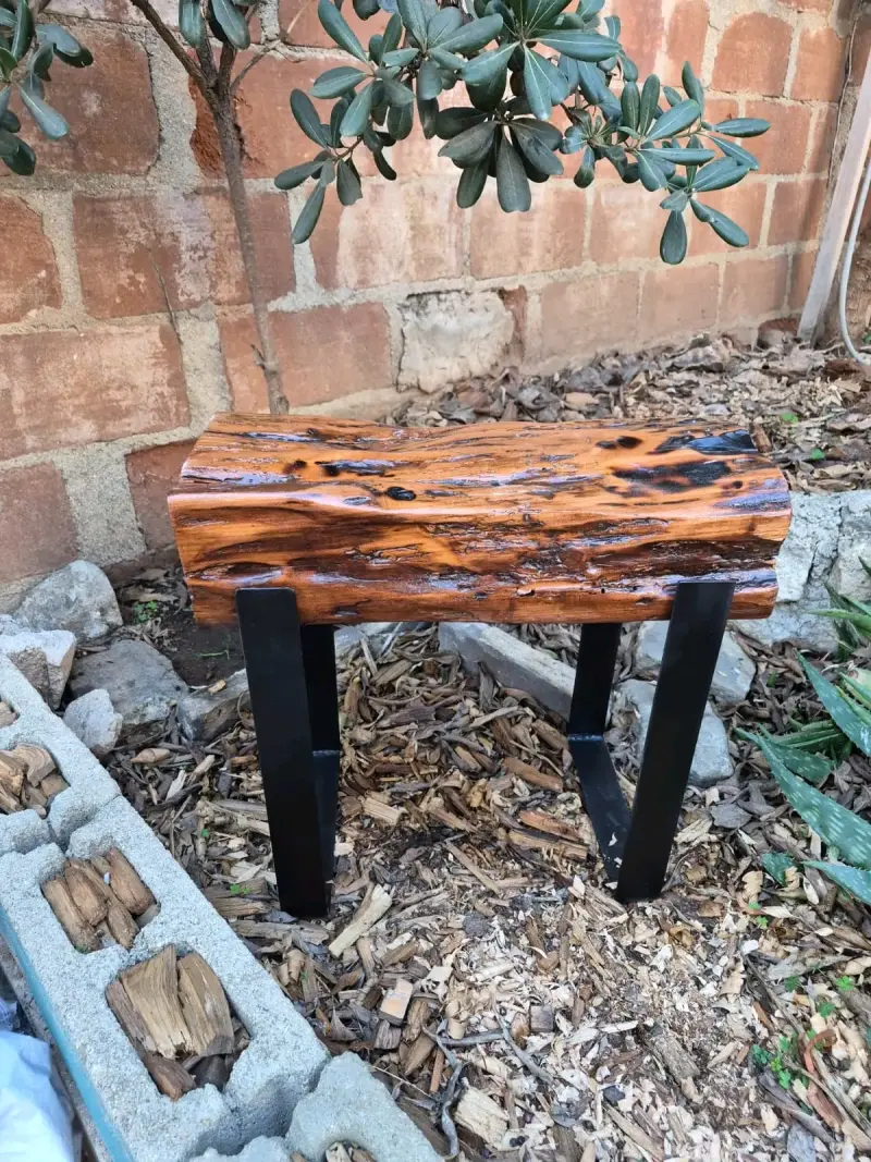 Banco rústico de madera y metal para jardín - 1