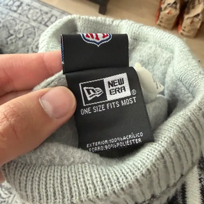 Gorro New Era Raiders NFL Pompon Gris y Negro - 4