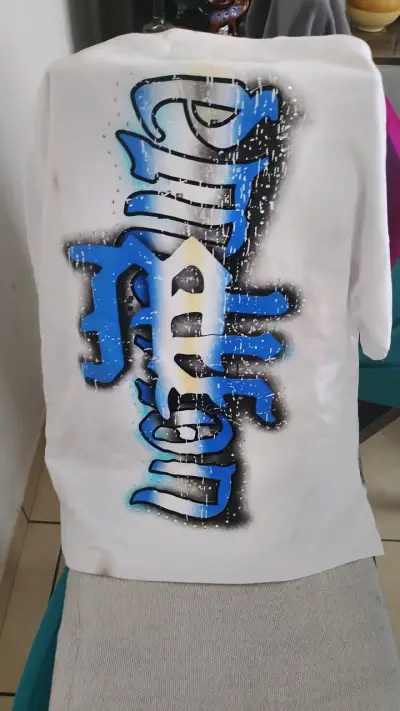 Polera estampada 'Mixed Emotion' con diseño de ángeles - miniatura 2