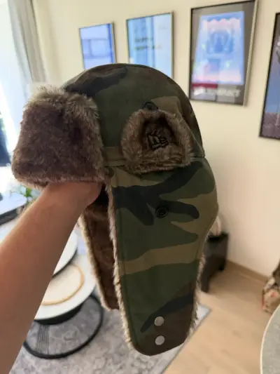 Gorro de invierno camuflado New Era - miniatura 1