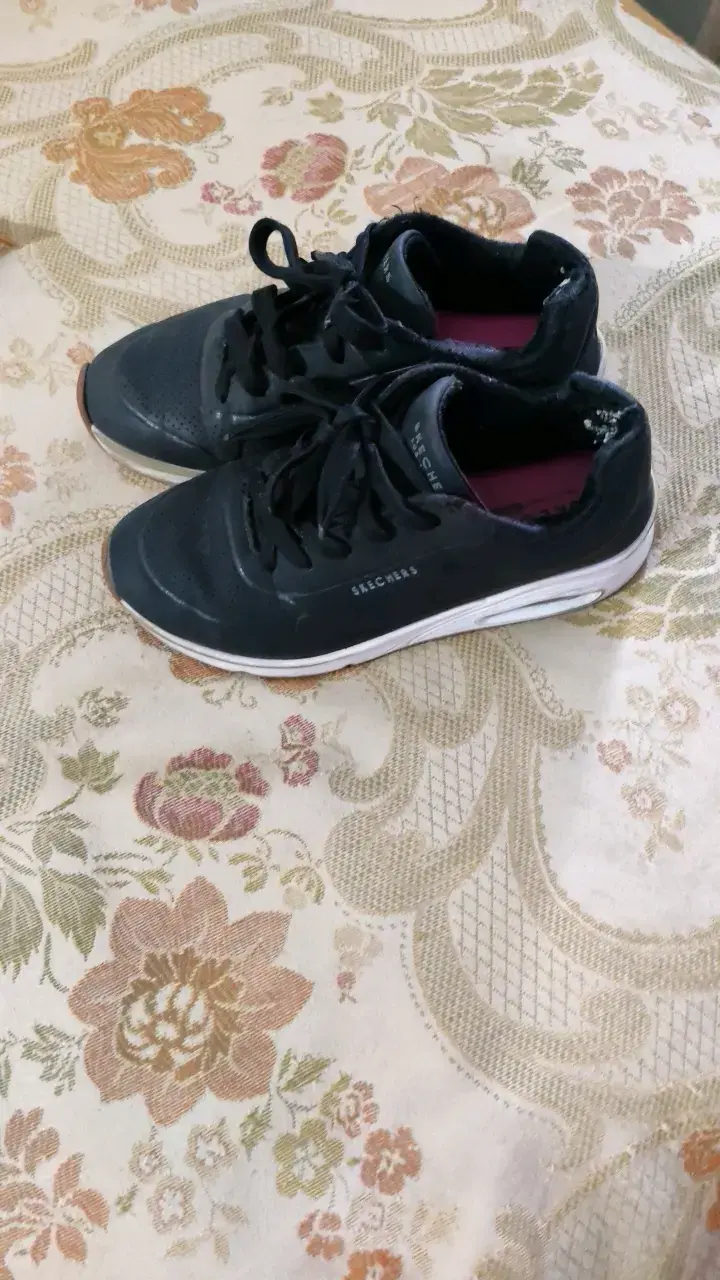 Zapatillas deportivas negras Skechers para mujer - 2