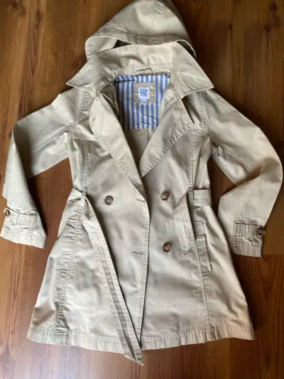 Trench coat beige GAP niño (a) - miniatura 4