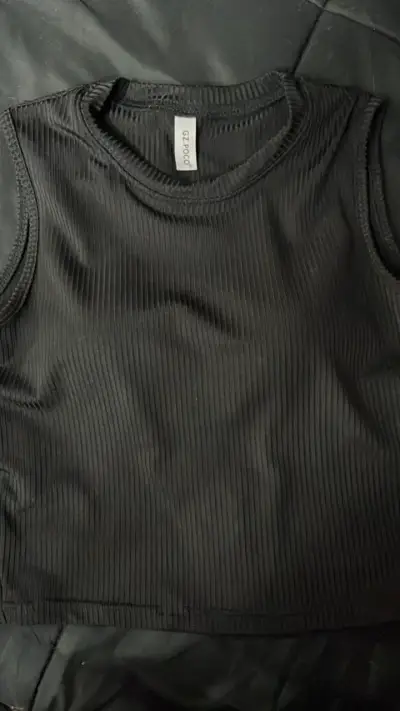 Polera sin mangas negra GZ Poco - miniatura 1