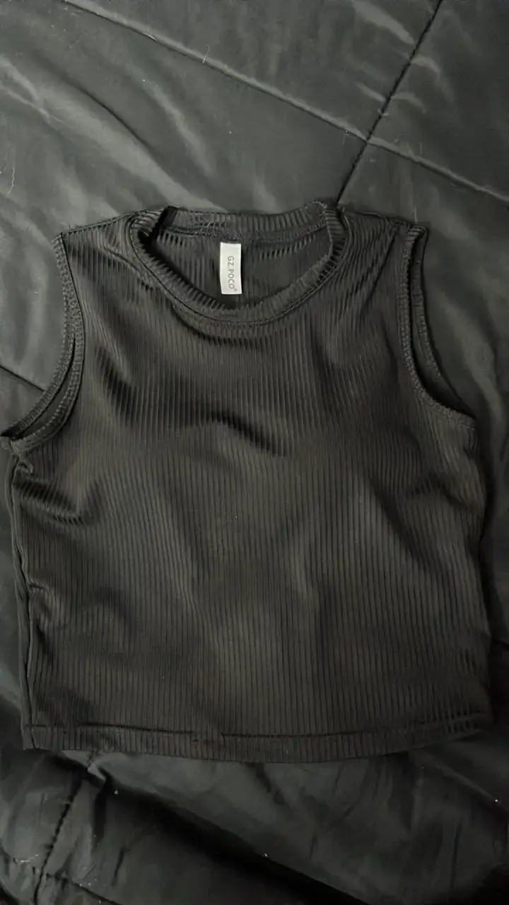 Polera sin mangas negra GZ Poco - 2