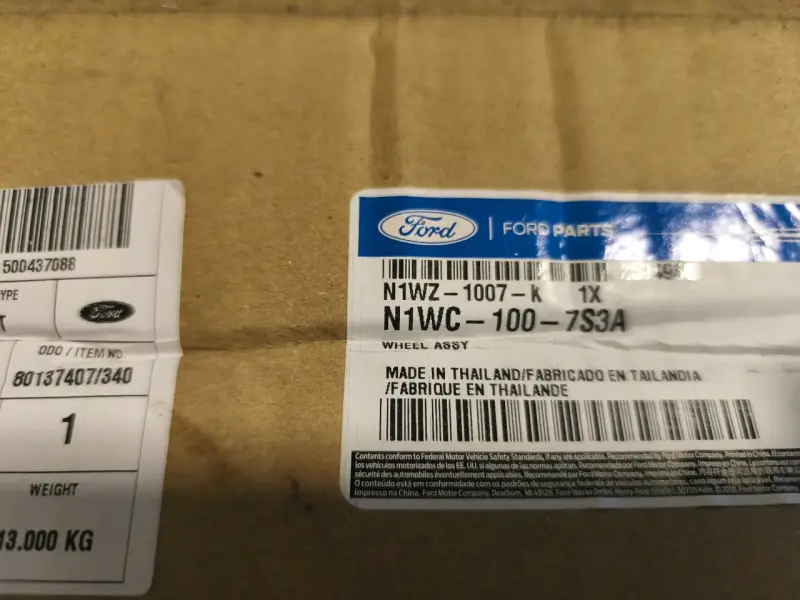Llanta de aleación Ford 17x7.5 nueva - 2