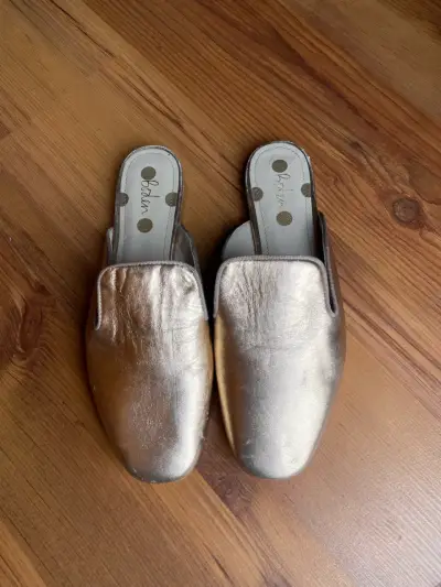 Mules dorados de cuero Boden para mujer - miniatura 5