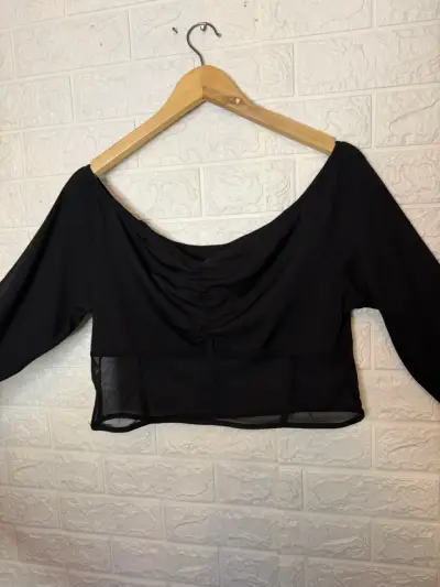 Top negro con transparencia SHEIN - miniatura 2